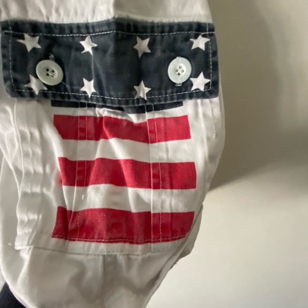 AH Rok white cargo shorts with American flag on cargo pocket size 36